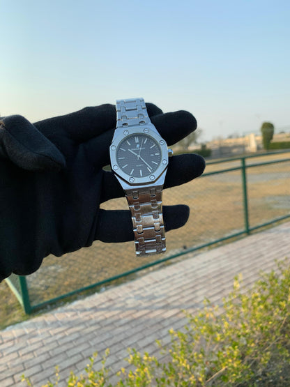 Audemars Piguet Unique Finishing with Date Adjuster