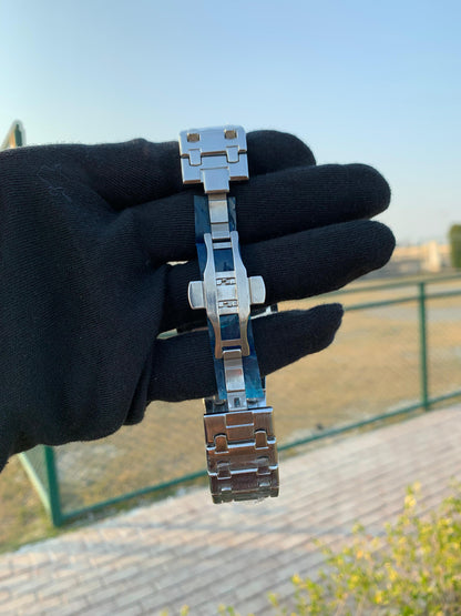 Audemars Piguet Unique Finishing with Date Adjuster