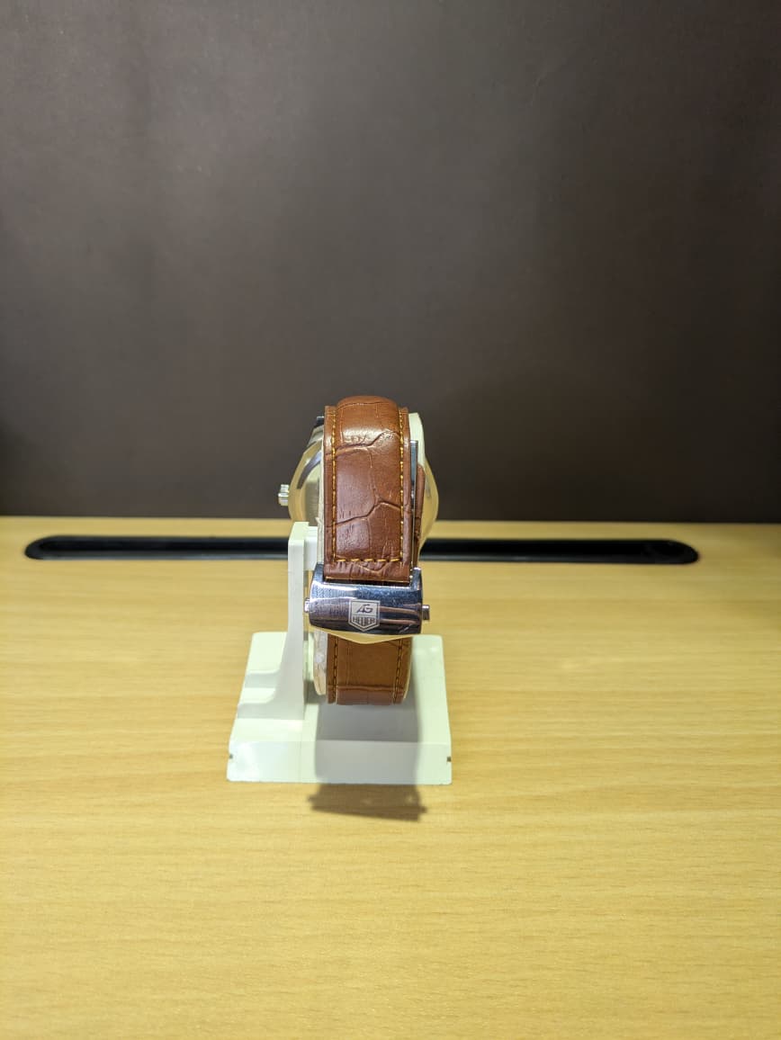 Tag Haver leather Strap